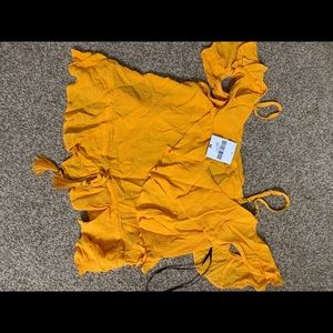 Women’s Cami/Blouse w/ruffles Sz. M